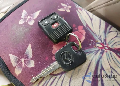 2004 Mazda Tribute Es V6 из США, поврежденный, VIN 4F2CZ06174KM30380